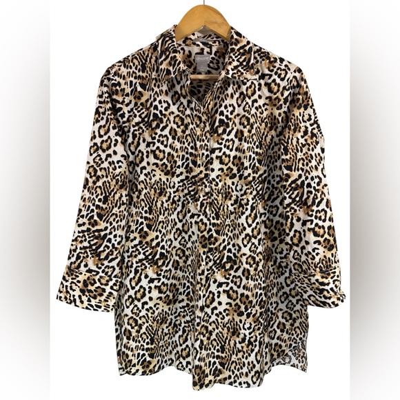 Chico’s No-Iron Cotton-Blend Cheetah-Print Pullover Button Front Top Sz 2 (L/12) - Picture 2 of 10